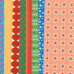 Set de materiale hainute pentru papusi Couture Floral squares, Dress Your Doll