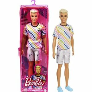 Papusa Barbie baiat, fashionistas cu tinuta lejera de vara