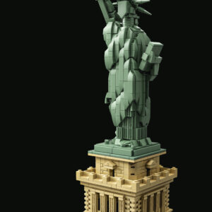 LEGO Architecture - Statuia Libertatii 21042, 1685 piese