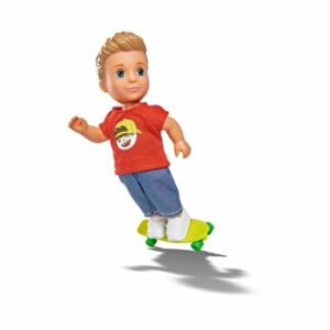 Papusa Timmy pe skateboard