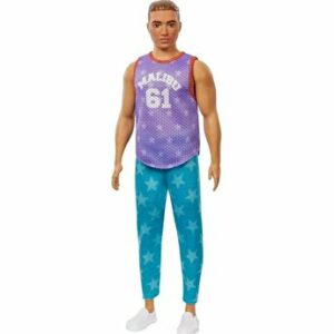 Papusa Barbie baiat, fashionistas cu maieu malibu, violet