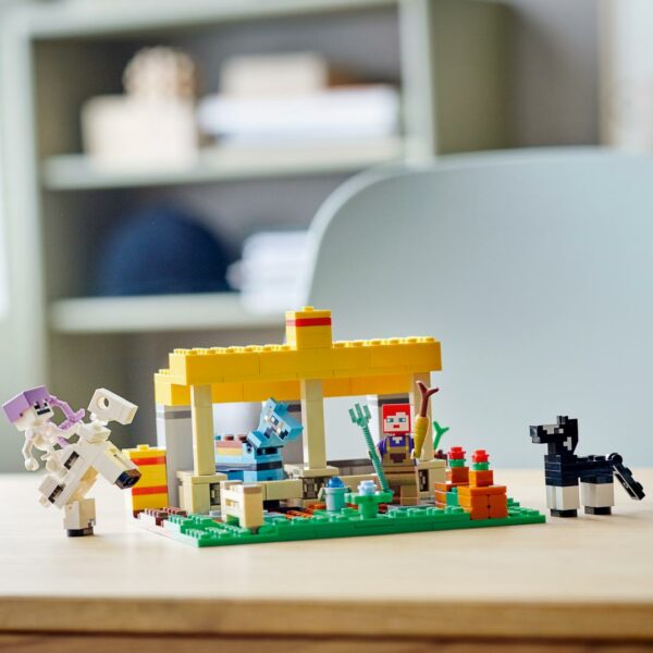 Grajdul pentru cai, LEGO 21171