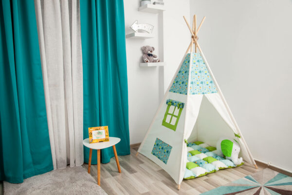 Pachet cort snazzy white cu salteluta patchwork
