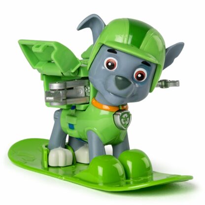 figurina paw patrol winter rescues snowboard rocky colectionar de deseuri 75 cm