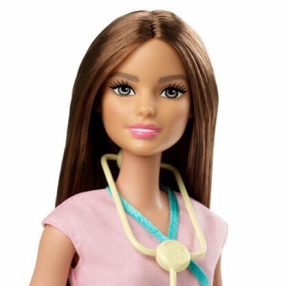 papusa barbie asistenta medicala 3