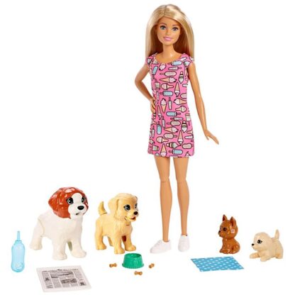 set barbie family papusa cu 3 catelusi si accesorii 1